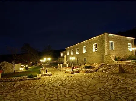 1821 En Dolianis מלון 4*